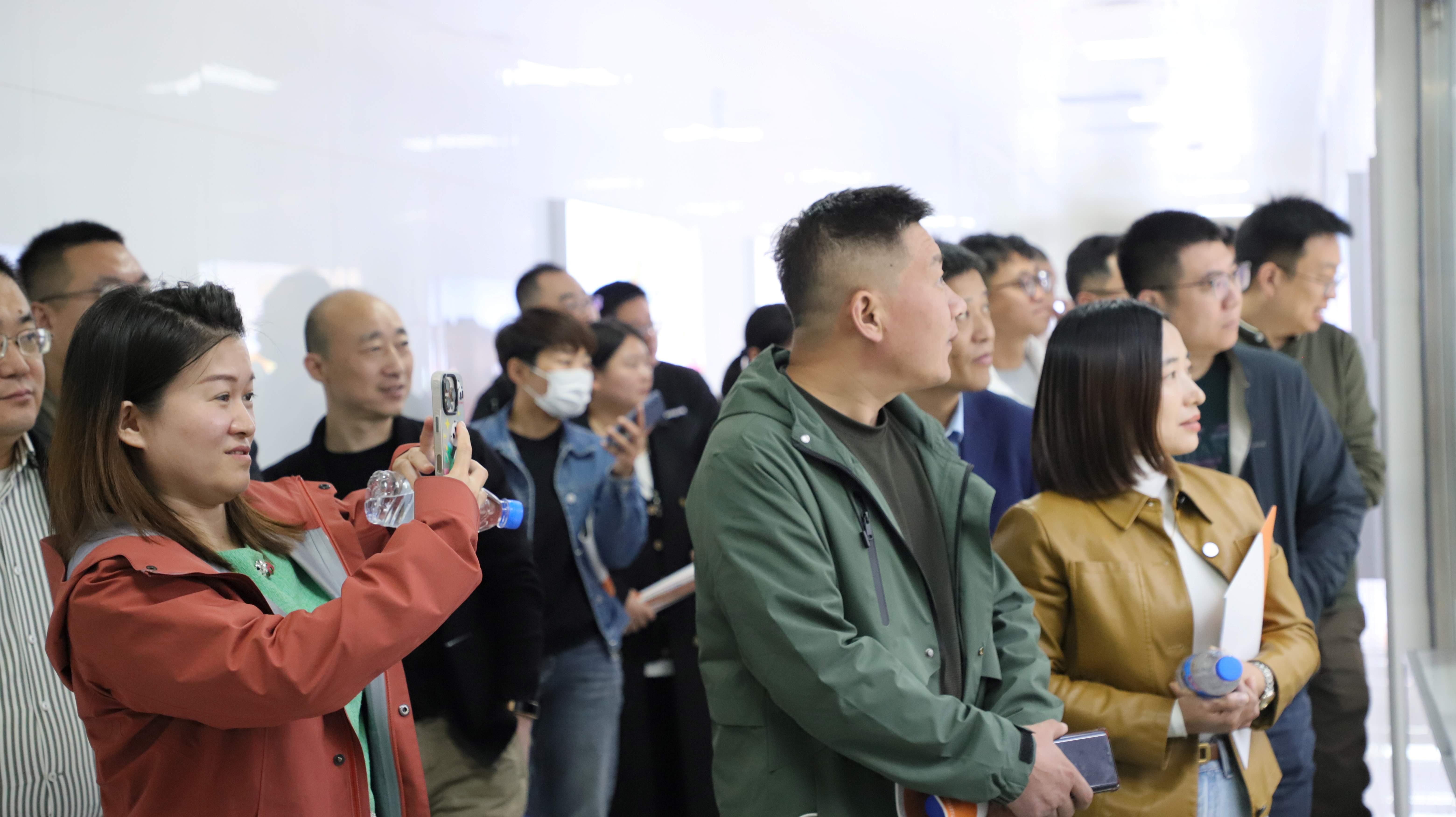 山東多家頭部連鎖烘焙品牌到龍大美食參觀調(diào)研